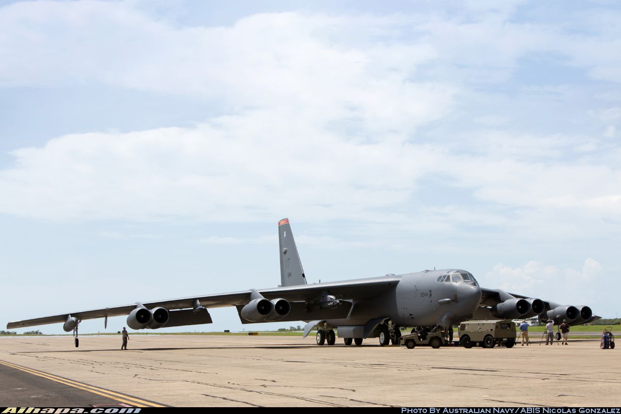 波音 B-52H&ldquo;同温层堡垒&rdquo; \vert{} ID:18653