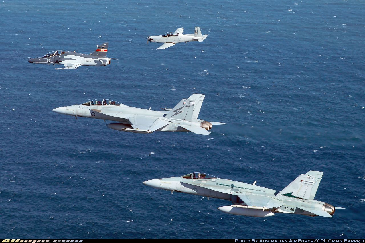麦克唐纳-道格拉斯 F/A-18A&ldquo;大黄蜂&rdquo; \vert{} ID:22947