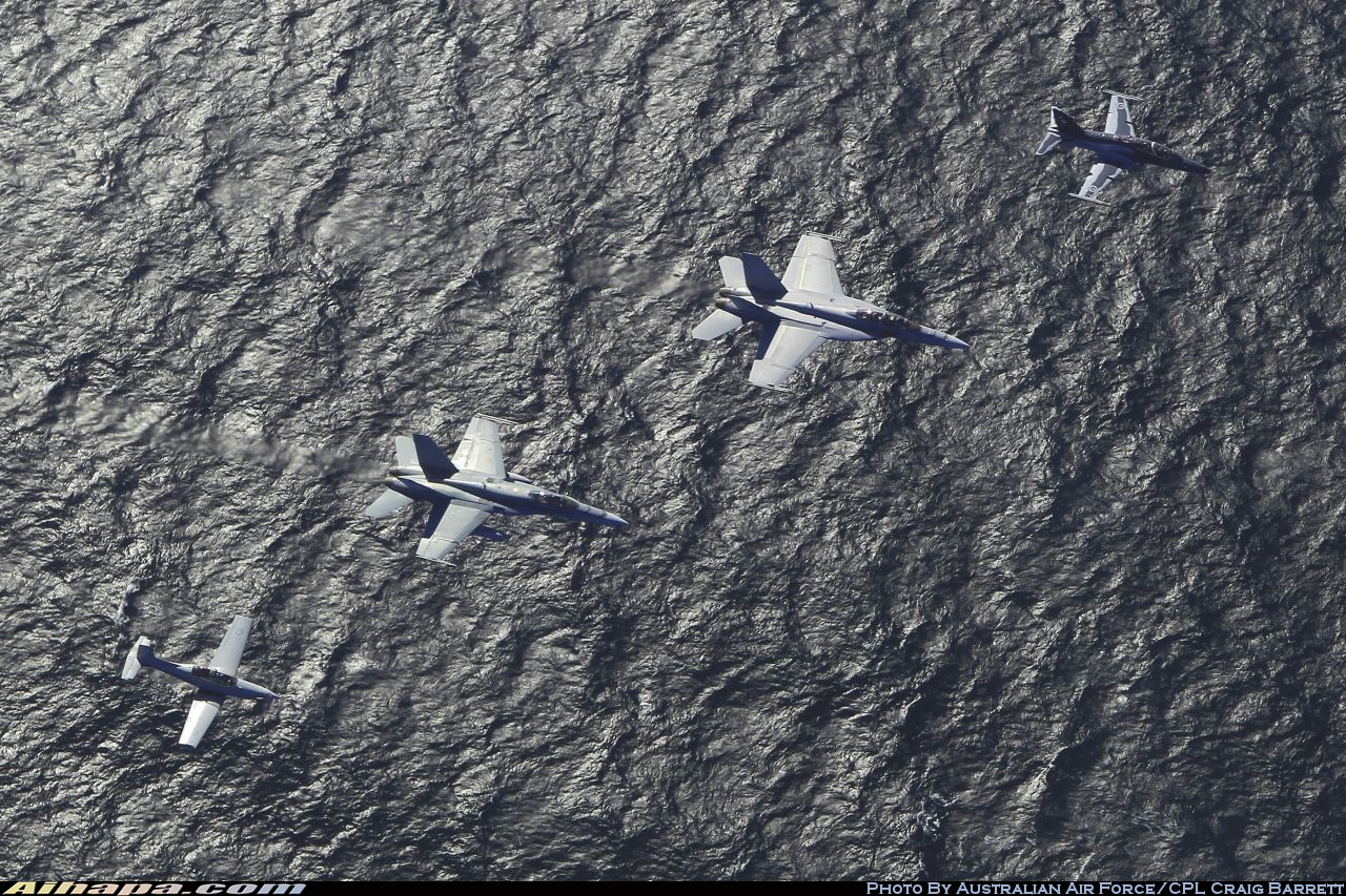 麦克唐纳-道格拉斯 F/A-18A&ldquo;大黄蜂&rdquo; \vert{} ID:22963