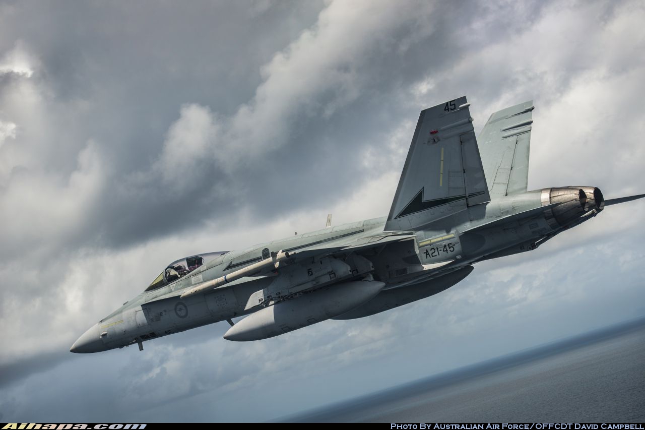 麦克唐纳-道格拉斯 F/A-18A&ldquo;大黄蜂&rdquo; \vert{} ID:24661