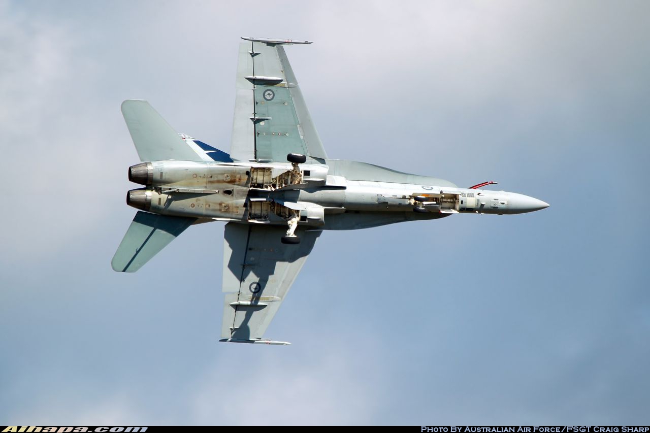 麦克唐纳-道格拉斯 F/A-18A&ldquo;大黄蜂&rdquo; \vert{} ID:25430