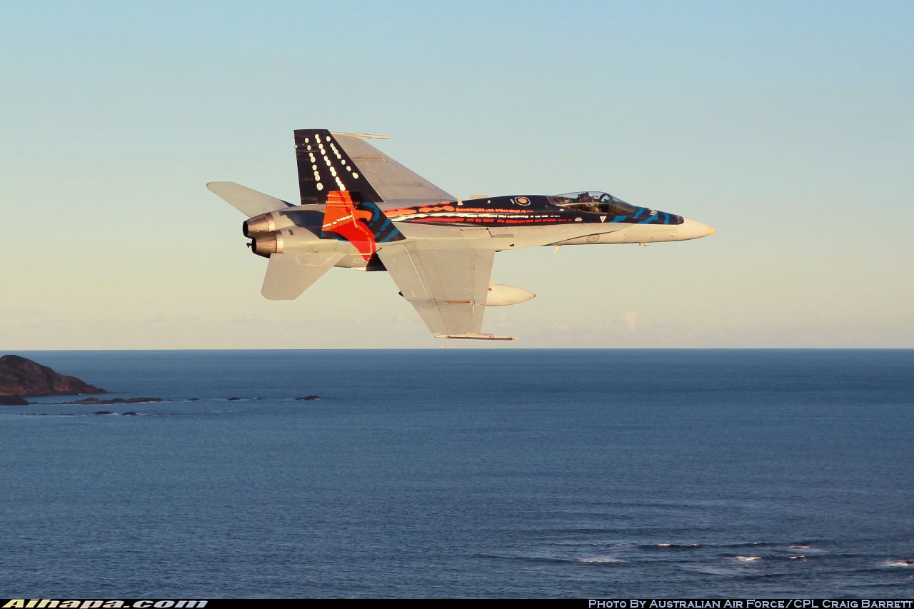 麦克唐纳-道格拉斯 F/A-18A&ldquo;大黄蜂&rdquo; \vert{} ID:25528