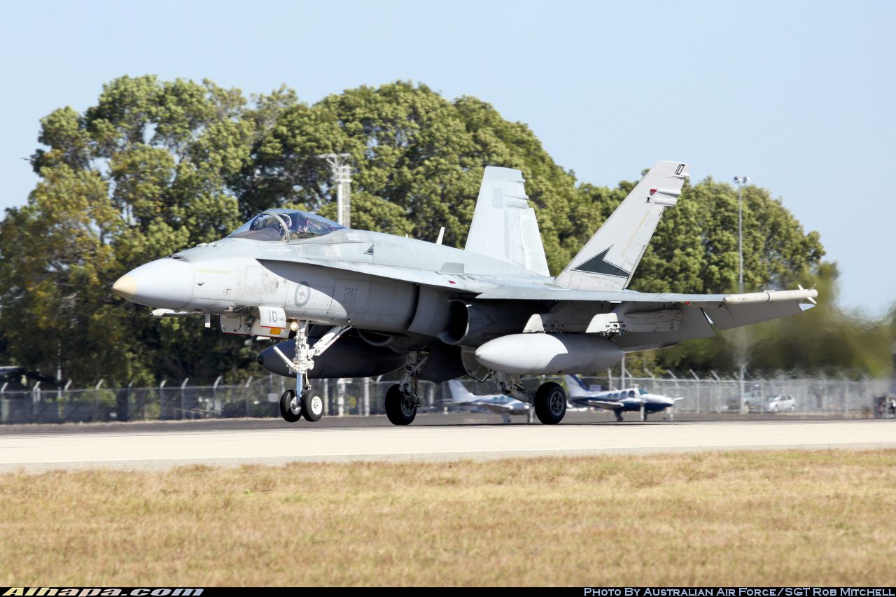 麦克唐纳-道格拉斯 F/A-18A&ldquo;大黄蜂&rdquo; \vert{} ID:26023