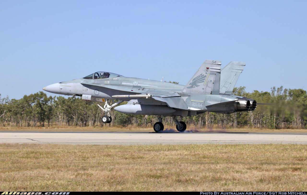 麦克唐纳-道格拉斯 F/A-18A&ldquo;大黄蜂&rdquo; \vert{} ID:26011