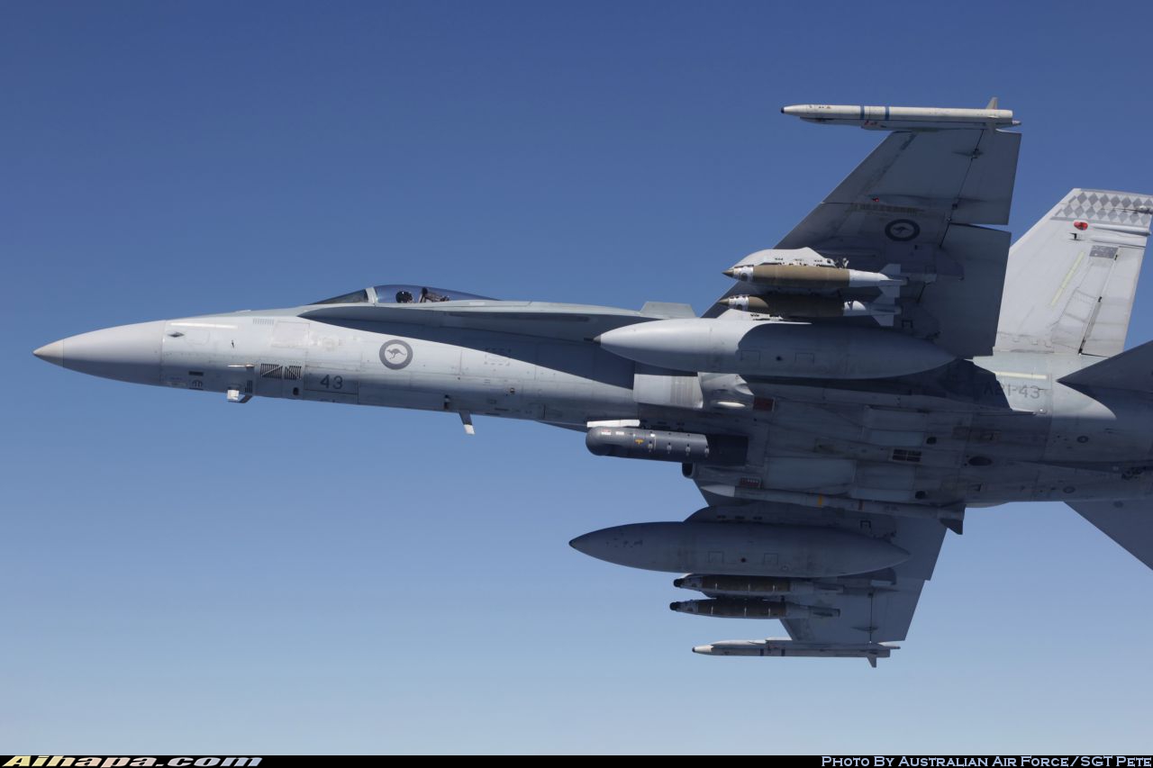 麦克唐纳-道格拉斯 F/A-18A&ldquo;大黄蜂&rdquo; \vert{} ID:27612