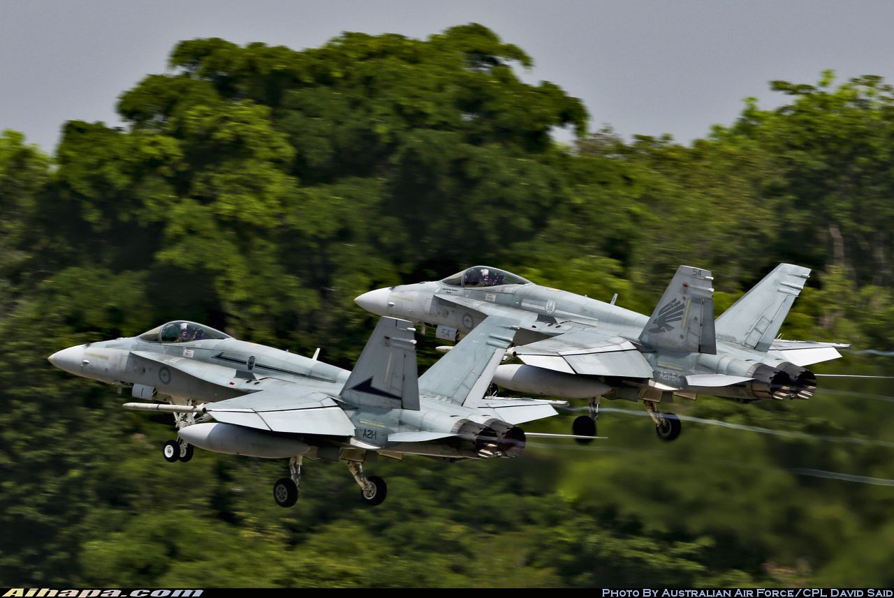麦克唐纳-道格拉斯 F/A-18A&ldquo;大黄蜂&rdquo; \vert{} ID:27622