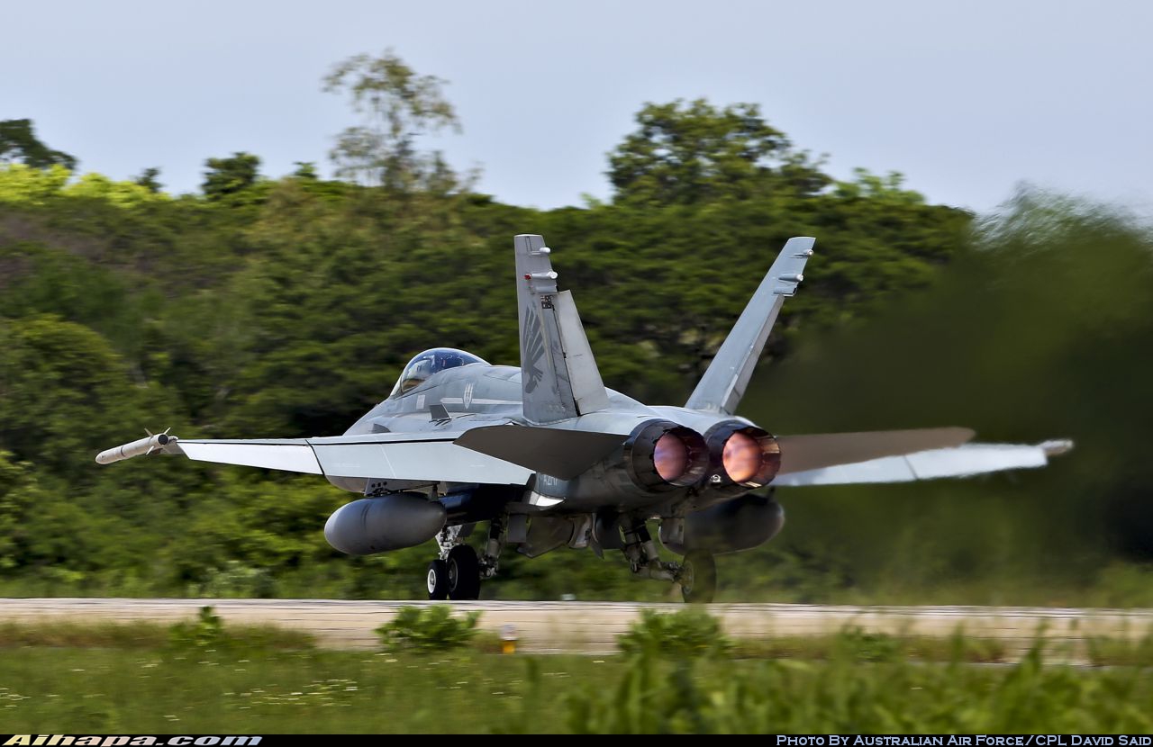 麦克唐纳-道格拉斯 F/A-18A&ldquo;大黄蜂&rdquo; \vert{} ID:27628