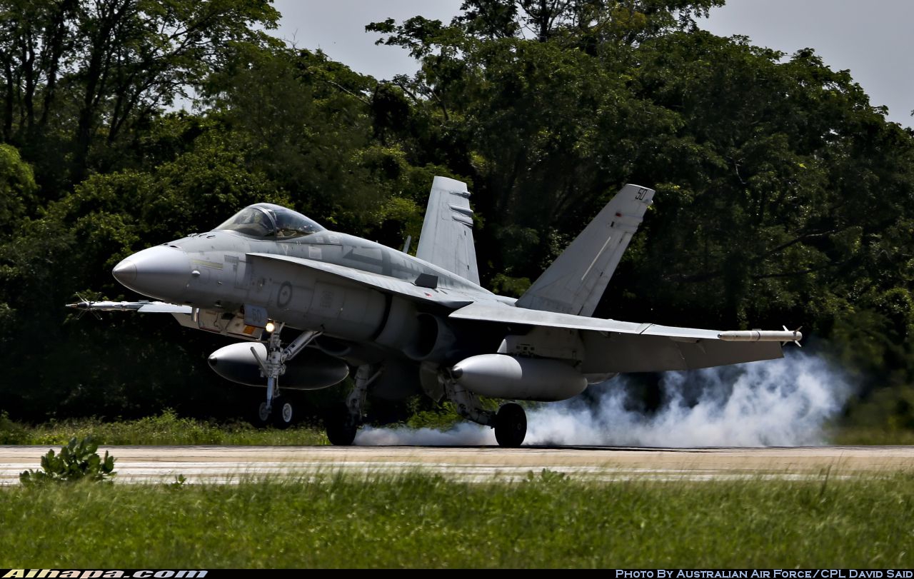 麦克唐纳-道格拉斯 F/A-18A&ldquo;大黄蜂&rdquo; \vert{} ID:27630