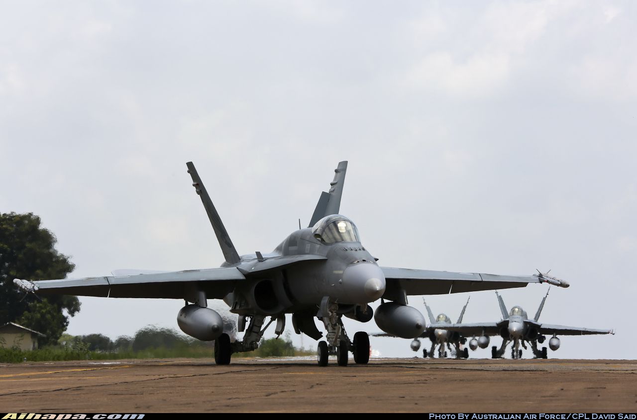 麦克唐纳-道格拉斯 F/A-18A&ldquo;大黄蜂&rdquo; \vert{} ID:27636