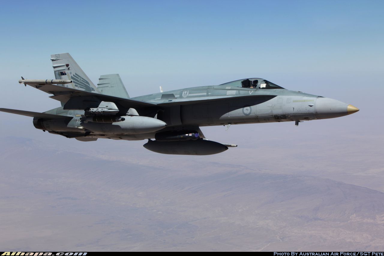 麦克唐纳-道格拉斯 F/A-18A&ldquo;大黄蜂&rdquo; \vert{} ID:27975