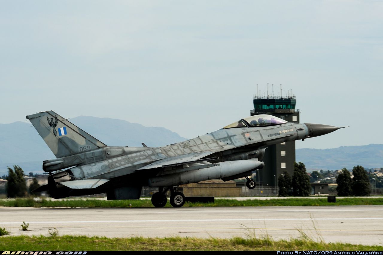 洛克希德-马丁 F-16CJ&ldquo;战隼&rdquo; \vert{} ID:30147