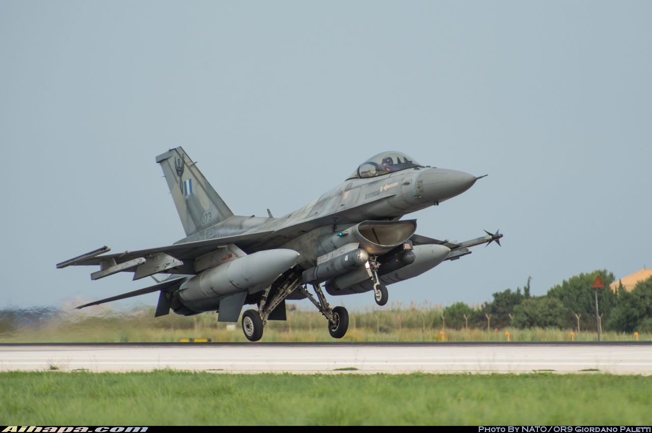 洛克希德-马丁 F-16CJ&ldquo;战隼&rdquo; \vert{} ID:30151