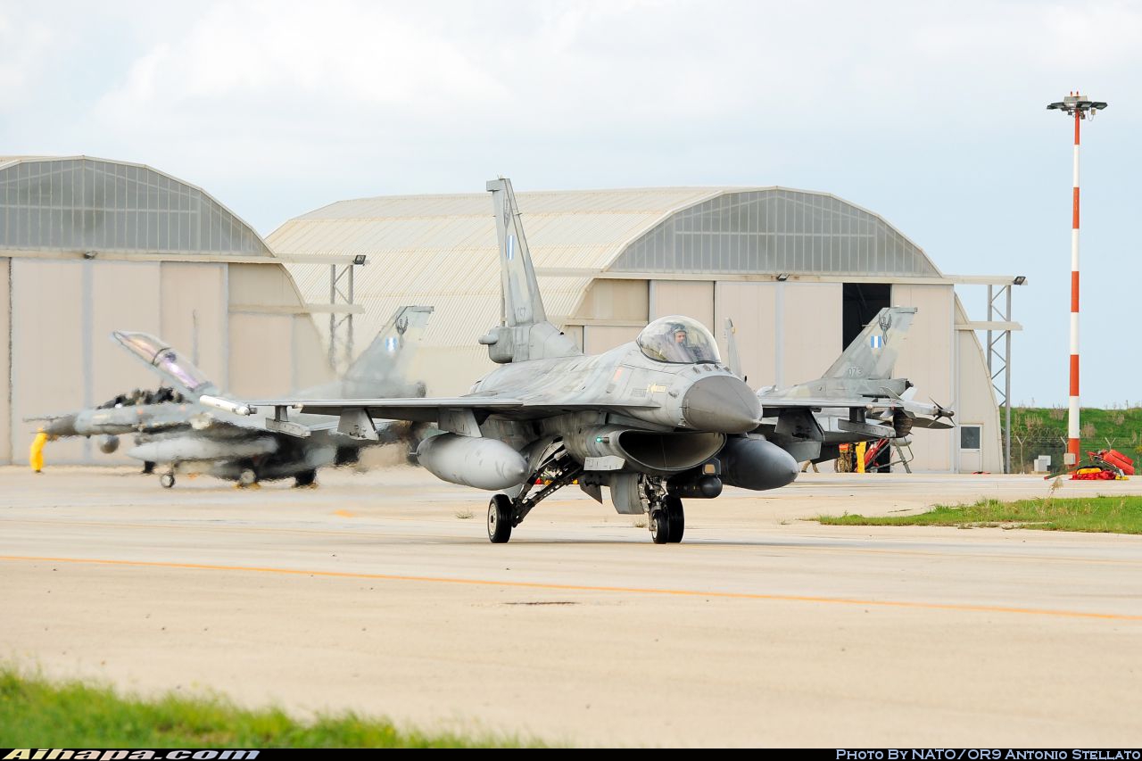 洛克希德-马丁 F-16CJ&ldquo;战隼&rdquo; \vert{} ID:30155