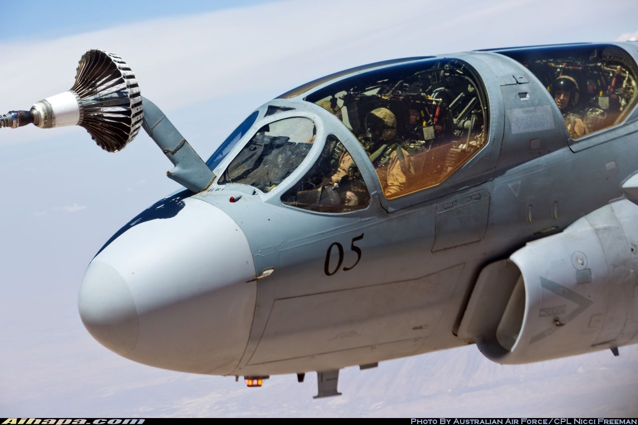 格鲁曼 EA-6B&ldquo;徘徊者&rdquo; \vert{} ID:32981