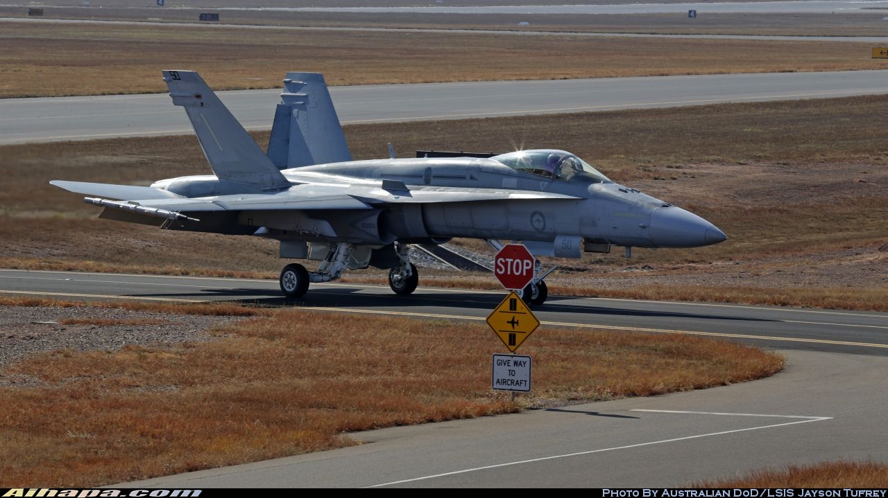 麦克唐纳-道格拉斯 F/A-18A&ldquo;大黄蜂&rdquo; \vert{} ID:33217