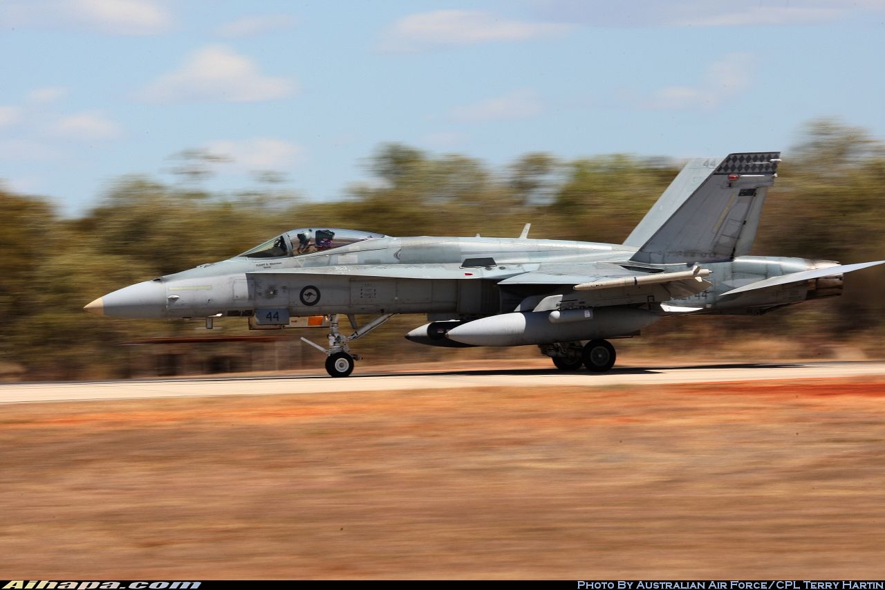麦克唐纳-道格拉斯 F/A-18A&ldquo;大黄蜂&rdquo; \vert{} ID:33367