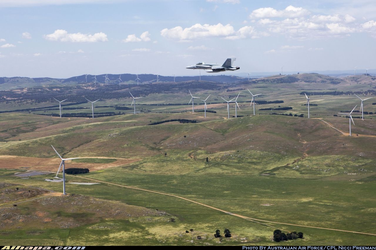 麦克唐纳-道格拉斯 F/A-18A&ldquo;大黄蜂&rdquo; \vert{} ID:34687