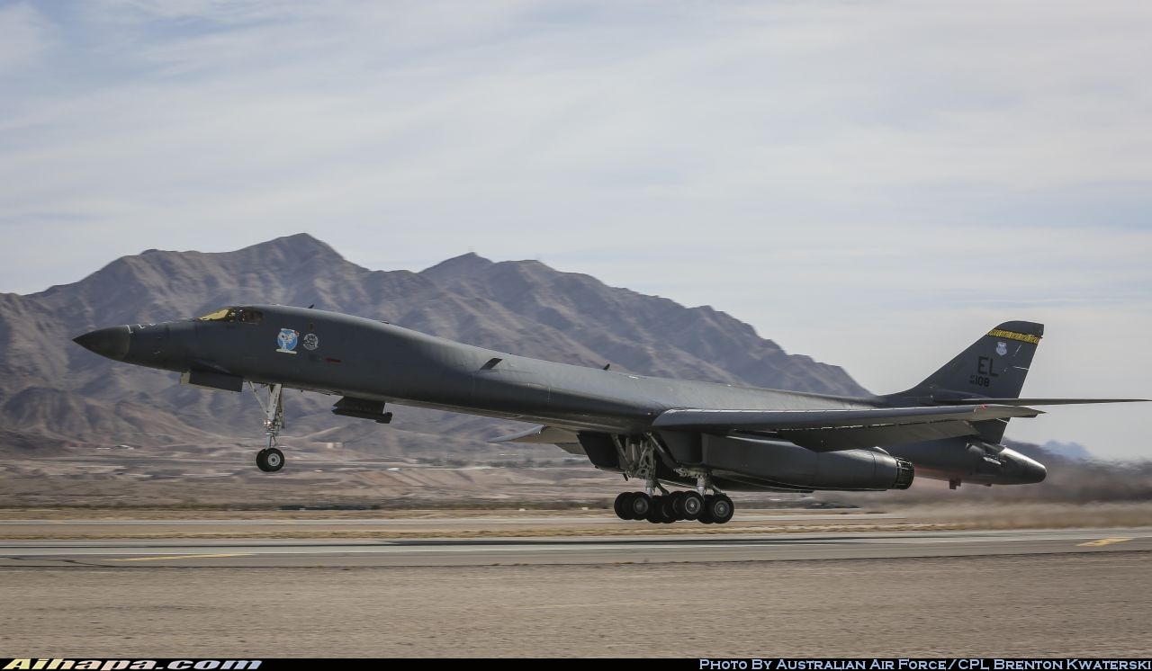 罗克韦尔 B-1B&ldquo;枪骑兵&rdquo; \vert{} ID:35989