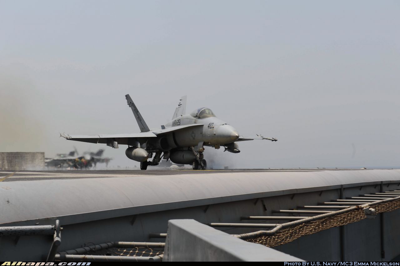 麦克唐纳-道格拉斯 F/A-18C&ldquo;大黄蜂&rdquo; \vert{} ID:30593