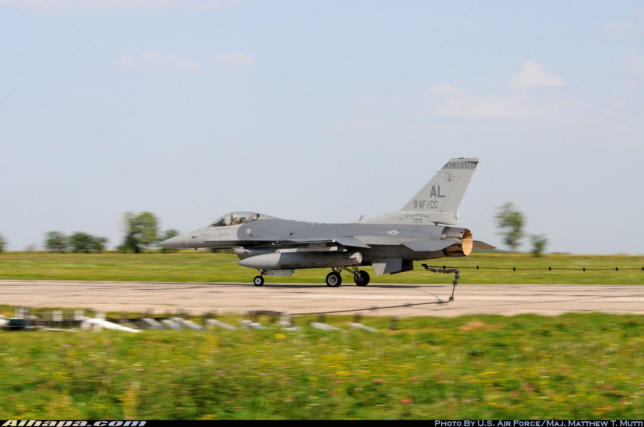 通用动力 F-16C&ldquo;战隼&rdquo; \vert{} ID:7745