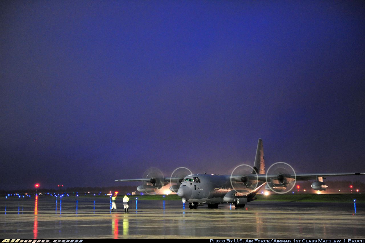 洛克希德-马丁 MC-130J&ldquo;突击队员&rdquo;Ⅱ \vert{} ID:7101