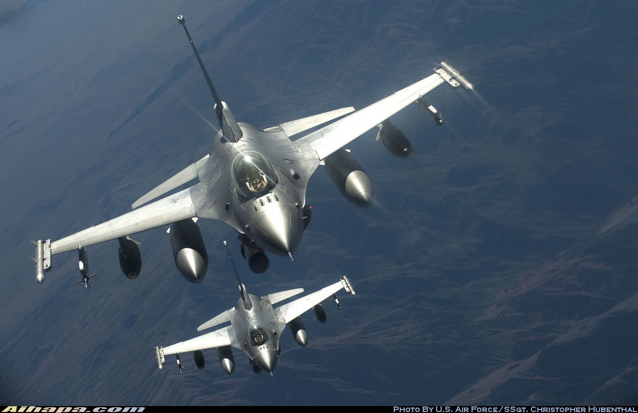 洛克希德-马丁 F-16CM&ldquo;战隼&rdquo; \vert{} ID:21147