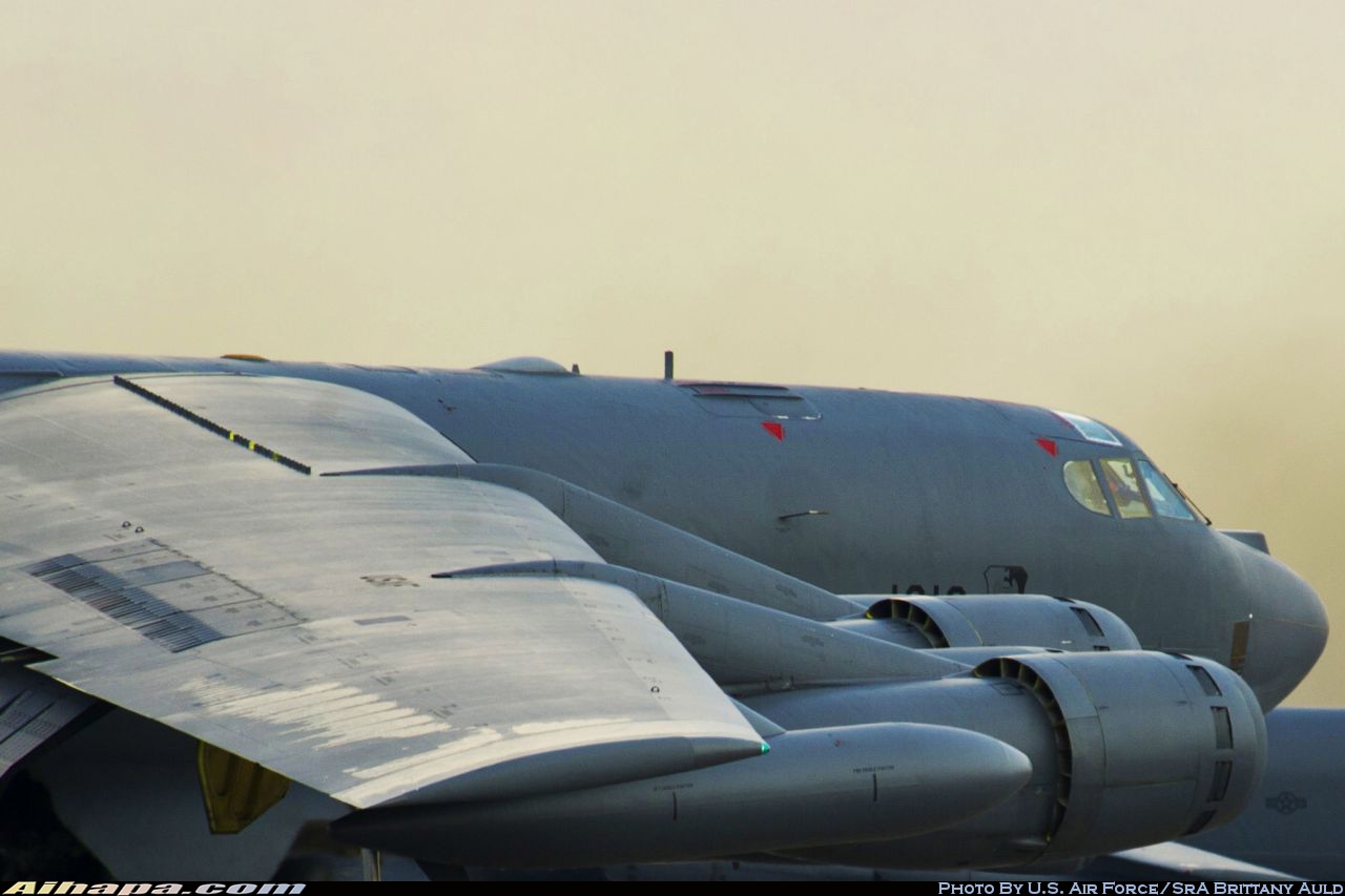 波音 B-52H&ldquo;同温层堡垒&rdquo; \vert{} ID:12422