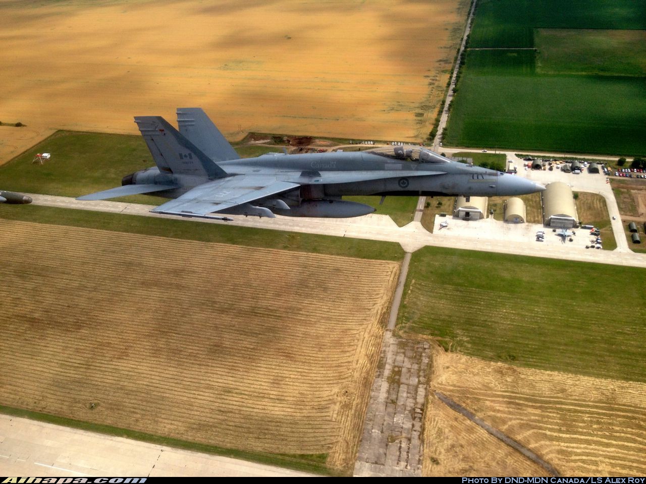 麦克唐纳-道格拉斯 CF-188A&ldquo;大黄蜂&rdquo;(CF-18A) \vert{} ID:12543