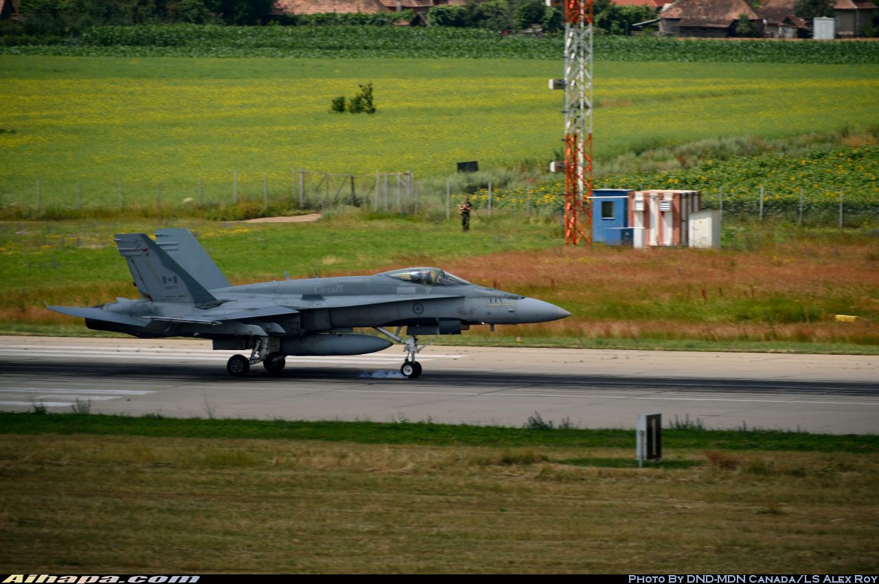 麦克唐纳-道格拉斯 CF-188A&ldquo;大黄蜂&rdquo;(CF-18A) \vert{} ID:12545
