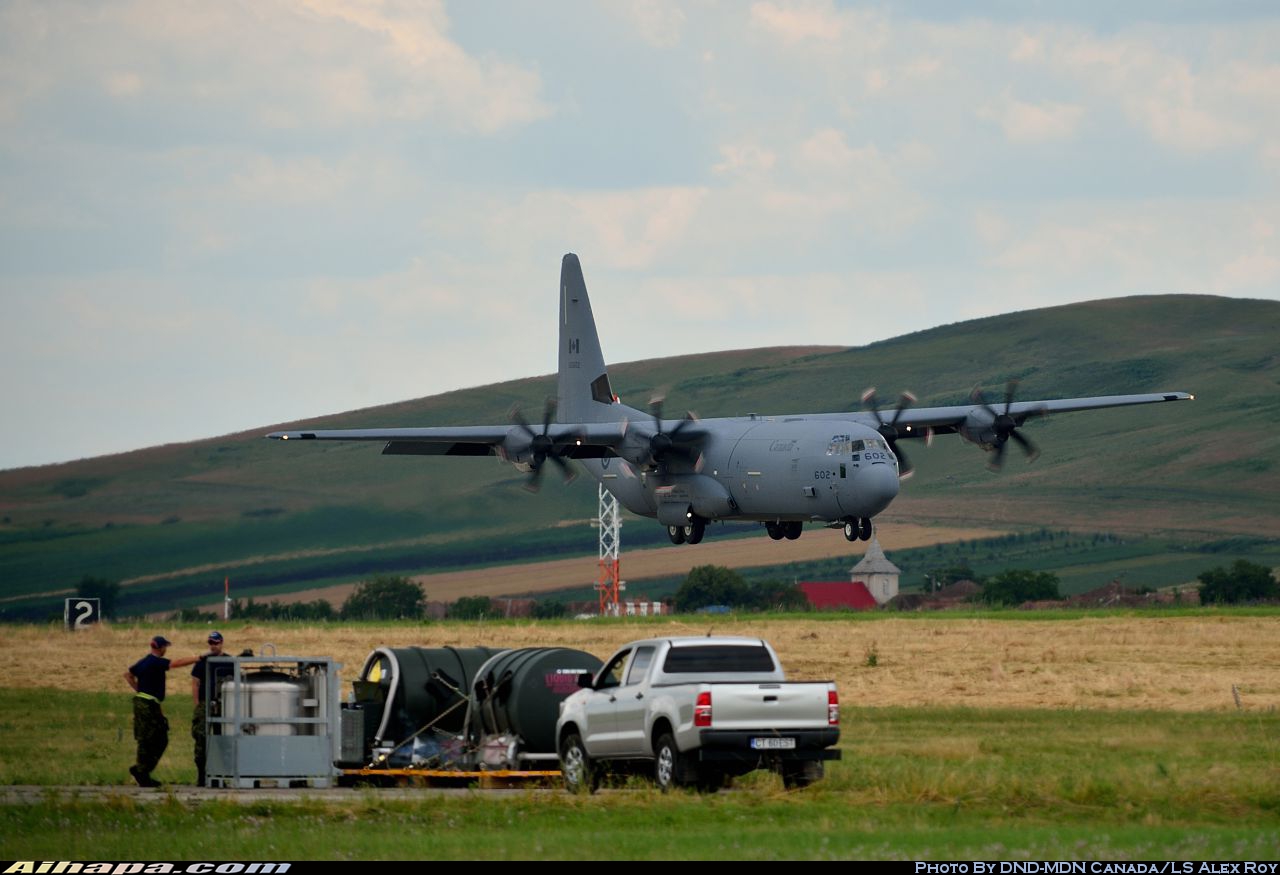 洛克希德-马丁 CC-130J-30&ldquo;大力神&rdquo; \vert{} ID:12619