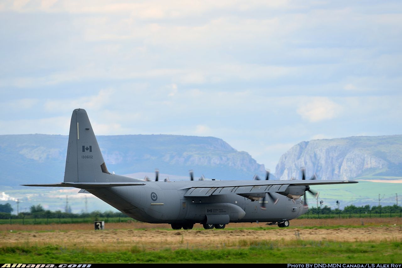 洛克希德-马丁 CC-130J-30&ldquo;大力神&rdquo; \vert{} ID:12617