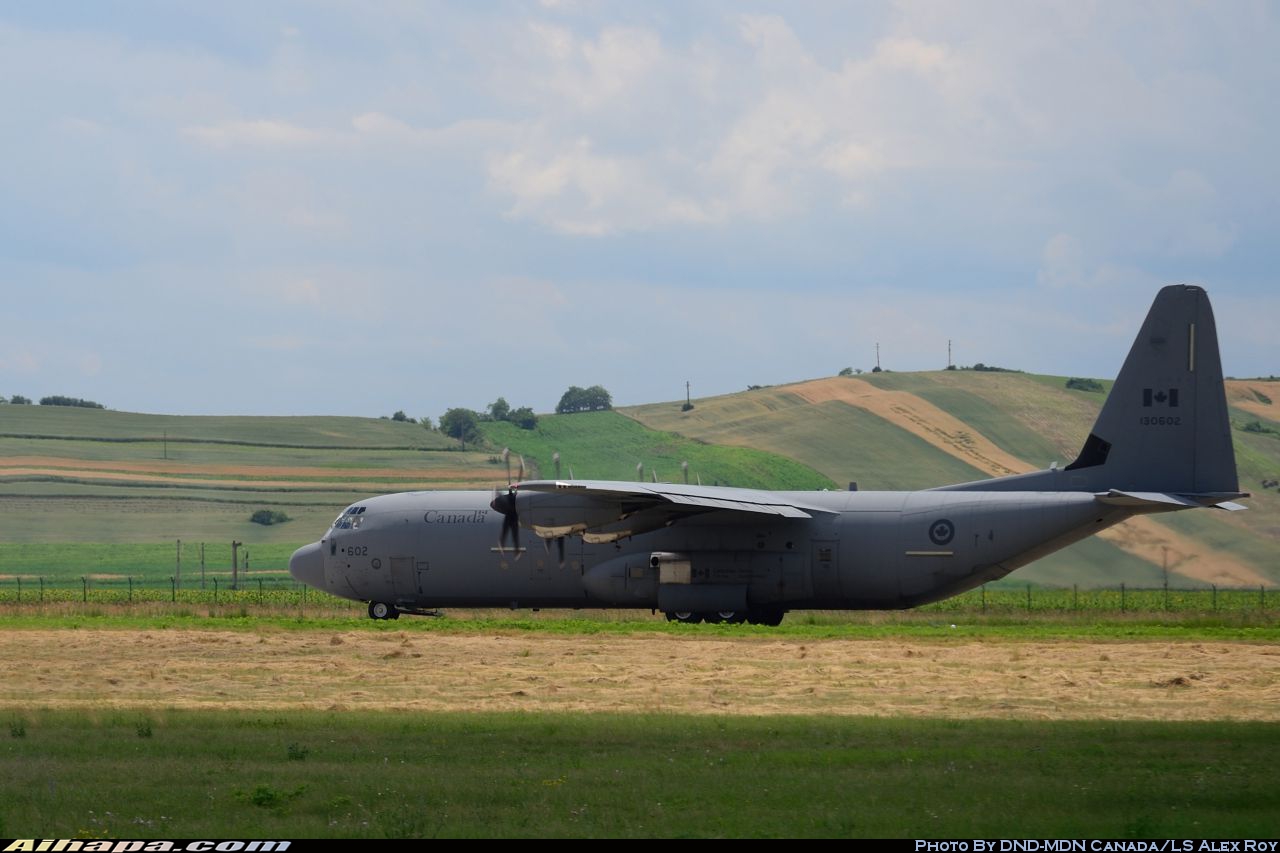 洛克希德-马丁 CC-130J-30&ldquo;大力神&rdquo; \vert{} ID:12615