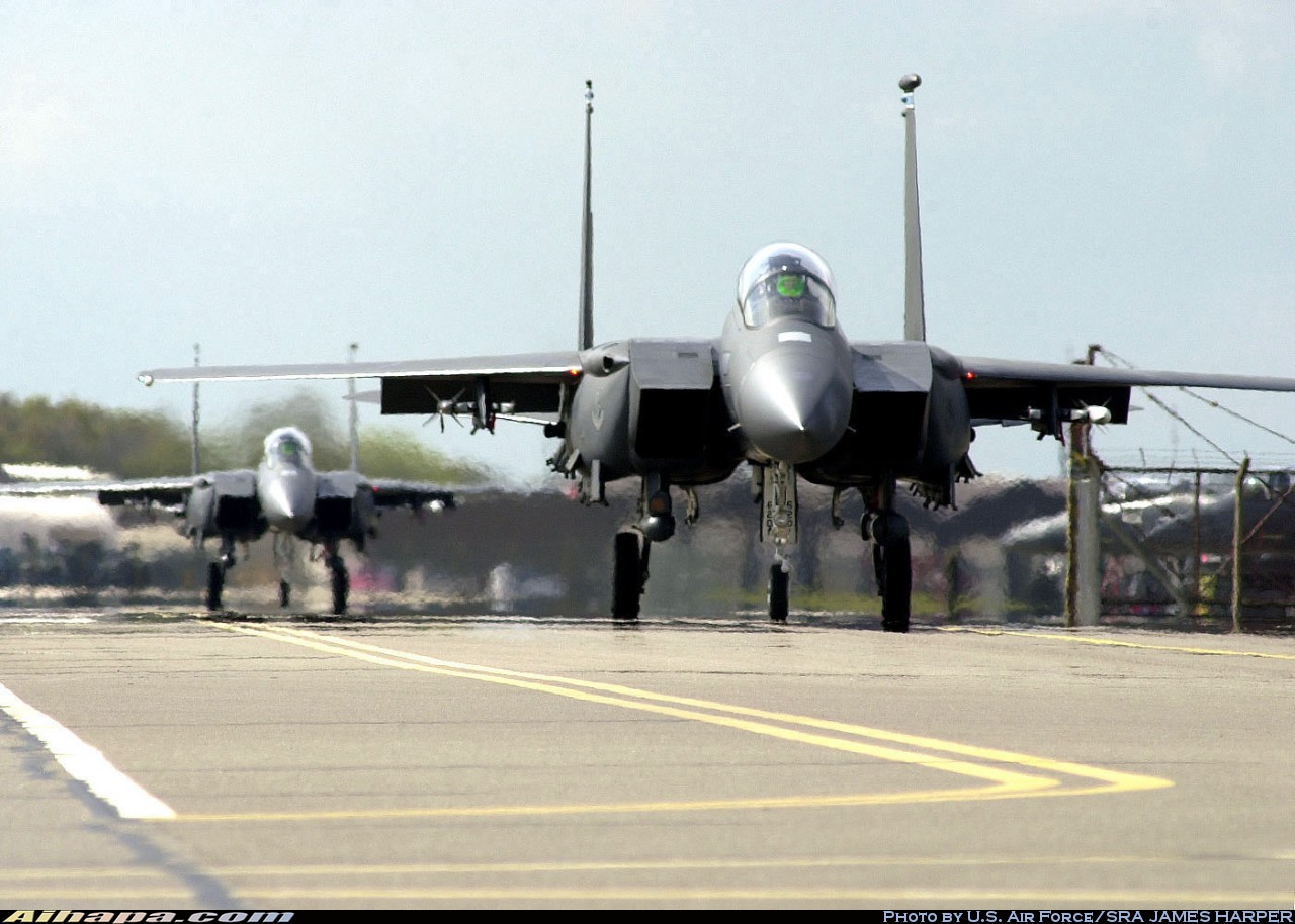 麦克唐纳-道格拉斯 F-15E&ldquo;攻击鹰&rdquo; \vert{} ID:3611