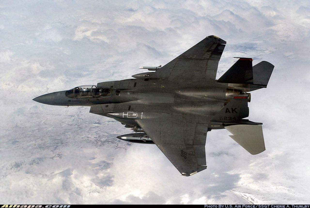 麦克唐纳-道格拉斯 F-15E&ldquo;攻击鹰&rdquo; \vert{} ID:27030