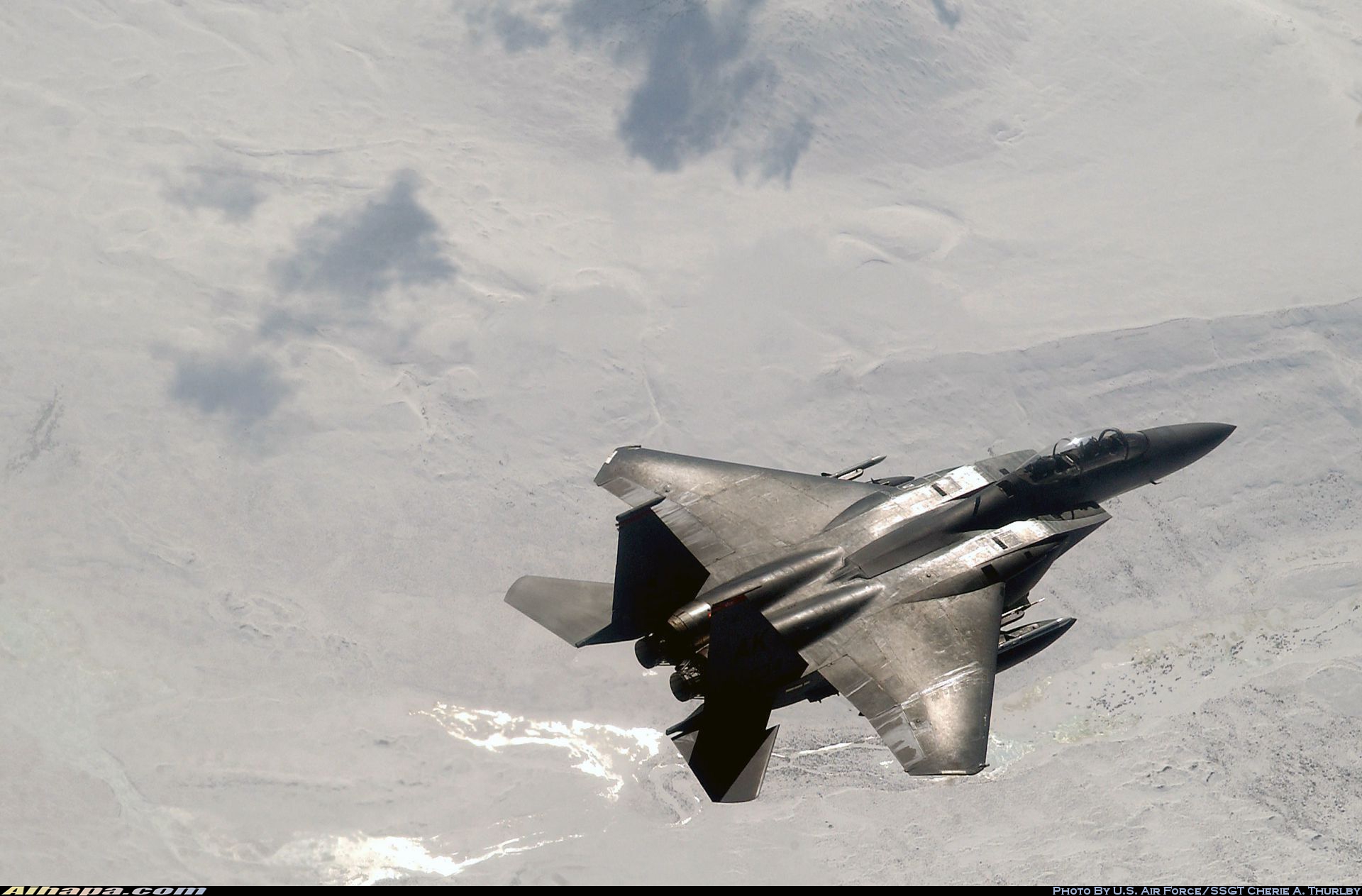 麦克唐纳-道格拉斯 F-15E&ldquo;攻击鹰&rdquo; \vert{} ID:27036