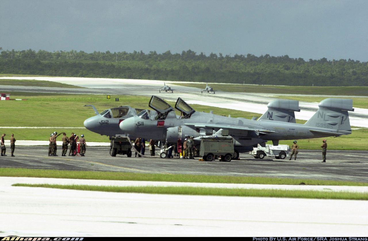 格鲁曼 EA-6B&ldquo;徘徊者&rdquo; \vert{} ID:20270