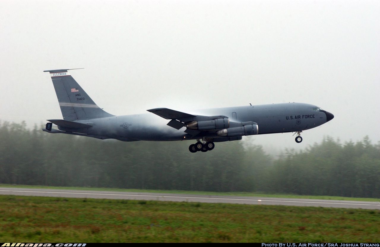 波音 KC-135E&ldquo;同温层油轮&rdquo;(717-148) \vert{} ID:27074