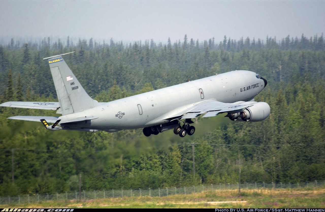 波音 KC-135R&ldquo;同温层油轮&rdquo;(717-148) \vert{} ID:21035