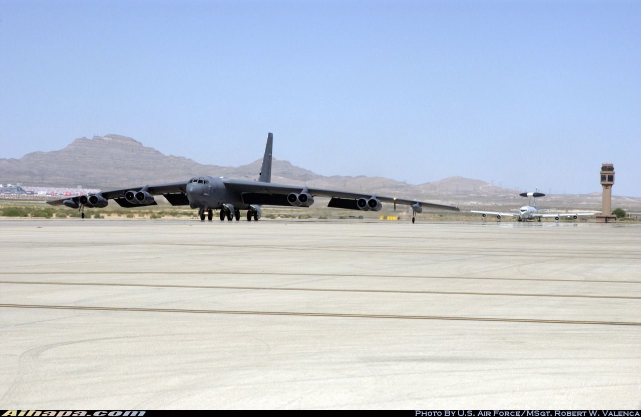 波音 B-52H&ldquo;同温层堡垒&rdquo; \vert{} ID:15917
