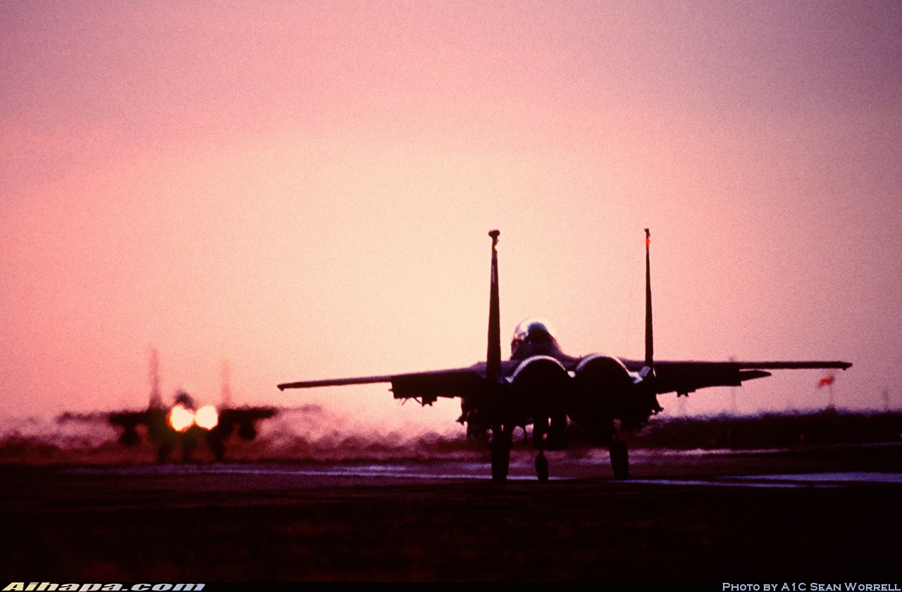 麦克唐纳-道格拉斯 F-15E&ldquo;攻击鹰&rdquo; \vert{} ID:4159