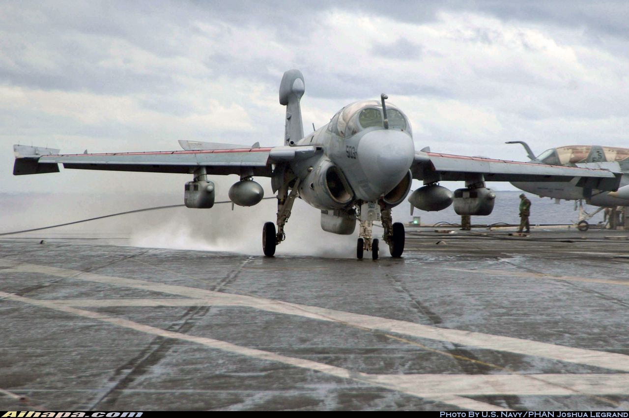 格鲁曼 EA-6B&ldquo;徘徊者&rdquo; \vert{} ID:21552