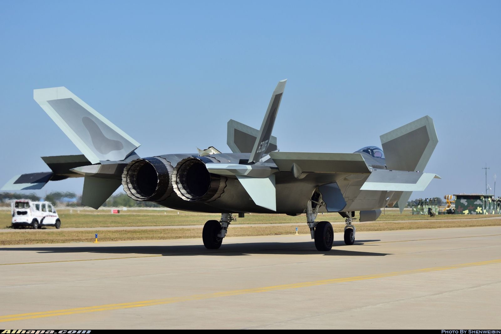 成飞 J-20&ldquo;威龙&rdquo;(歼-20) \vert{} ID:36391