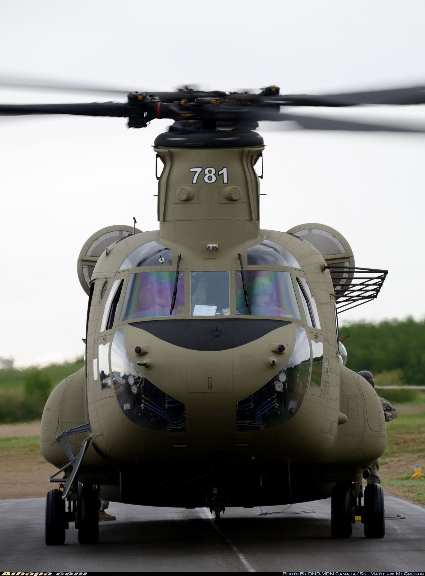 波音 CH-47F&ldquo;支奴干&rdquo;(414) \vert{} ID:18685
