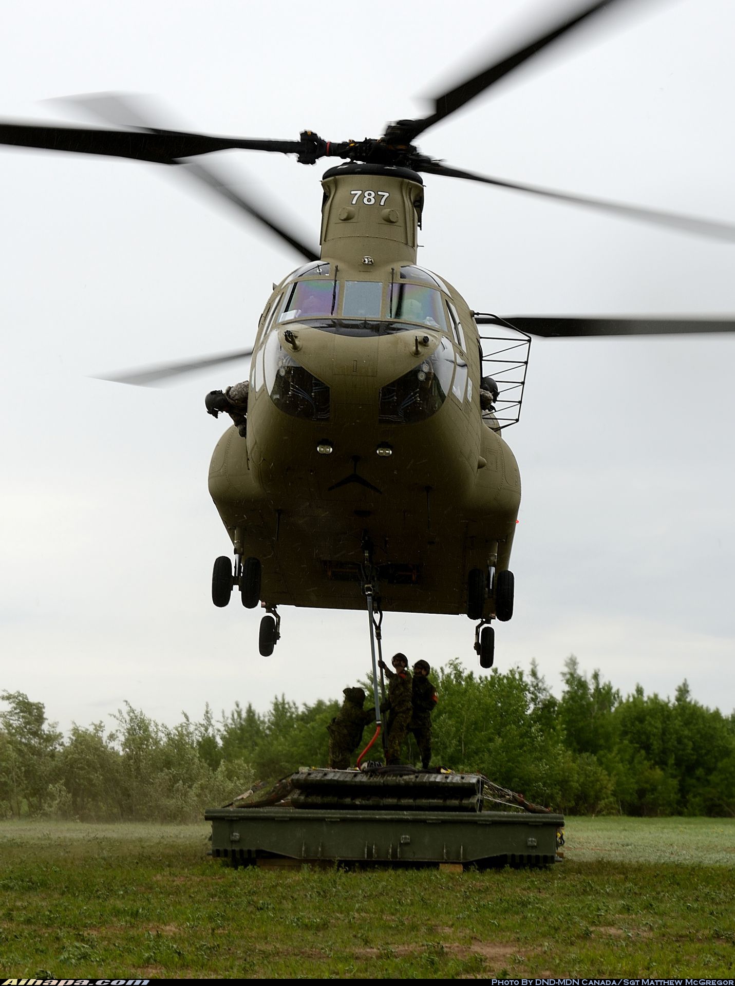 波音 CH-47F&ldquo;支奴干&rdquo;(414) \vert{} ID:18679