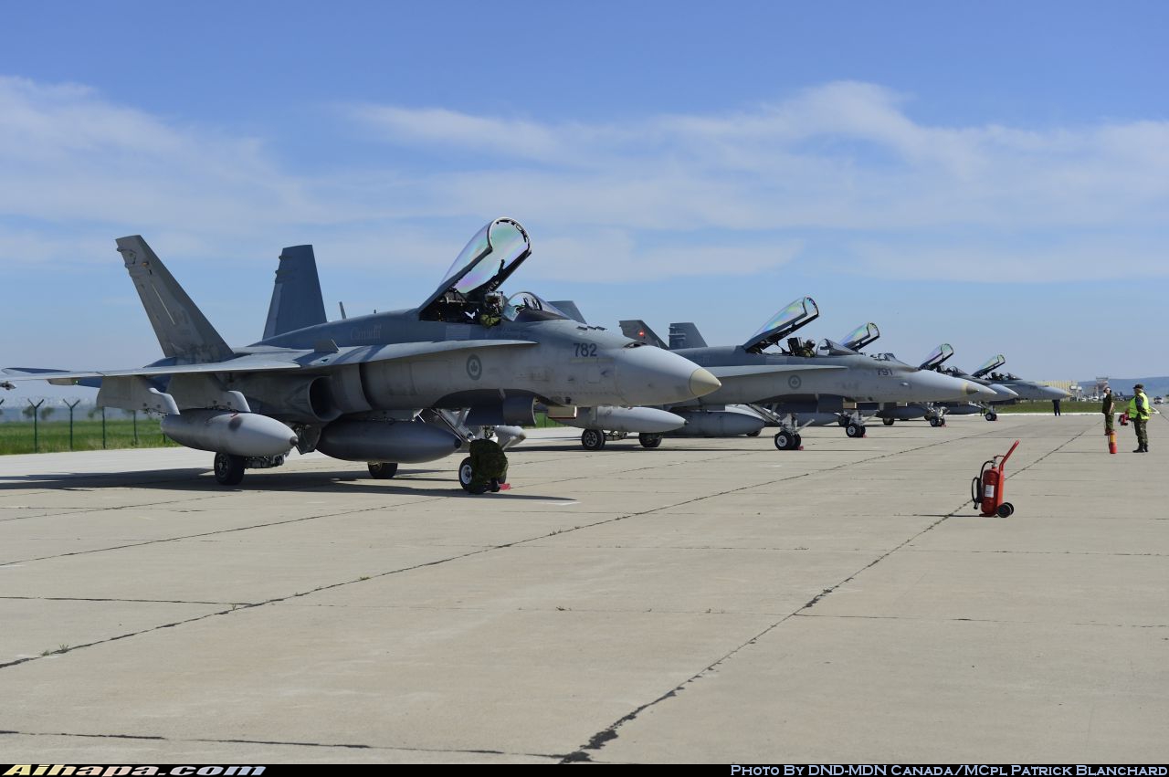 麦克唐纳-道格拉斯 CF-188A&ldquo;大黄蜂&rdquo;(CF-18A) \vert{} ID:12555