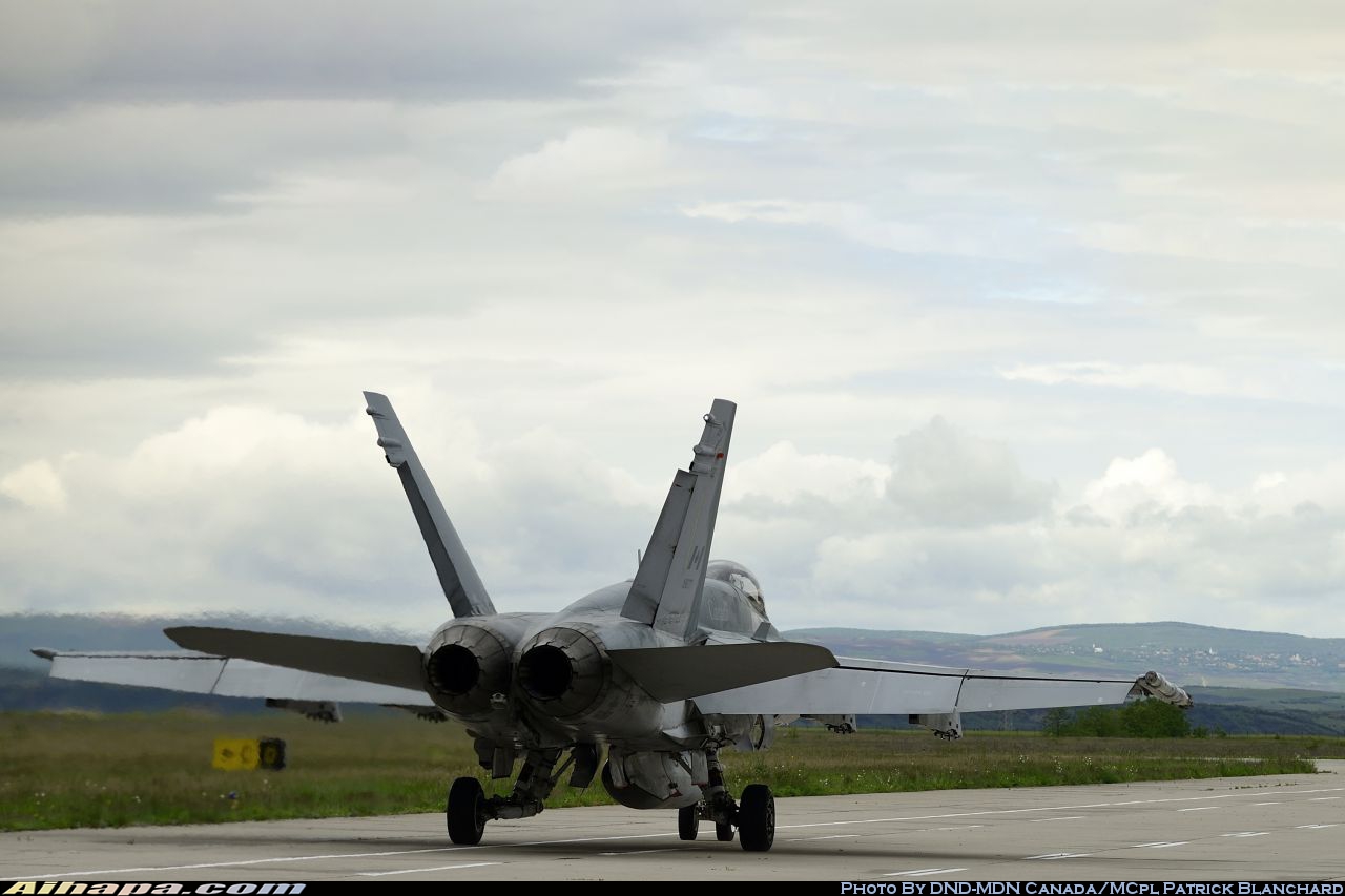 麦克唐纳-道格拉斯 CF-188A&ldquo;大黄蜂&rdquo;(CF-18A) \vert{} ID:12561