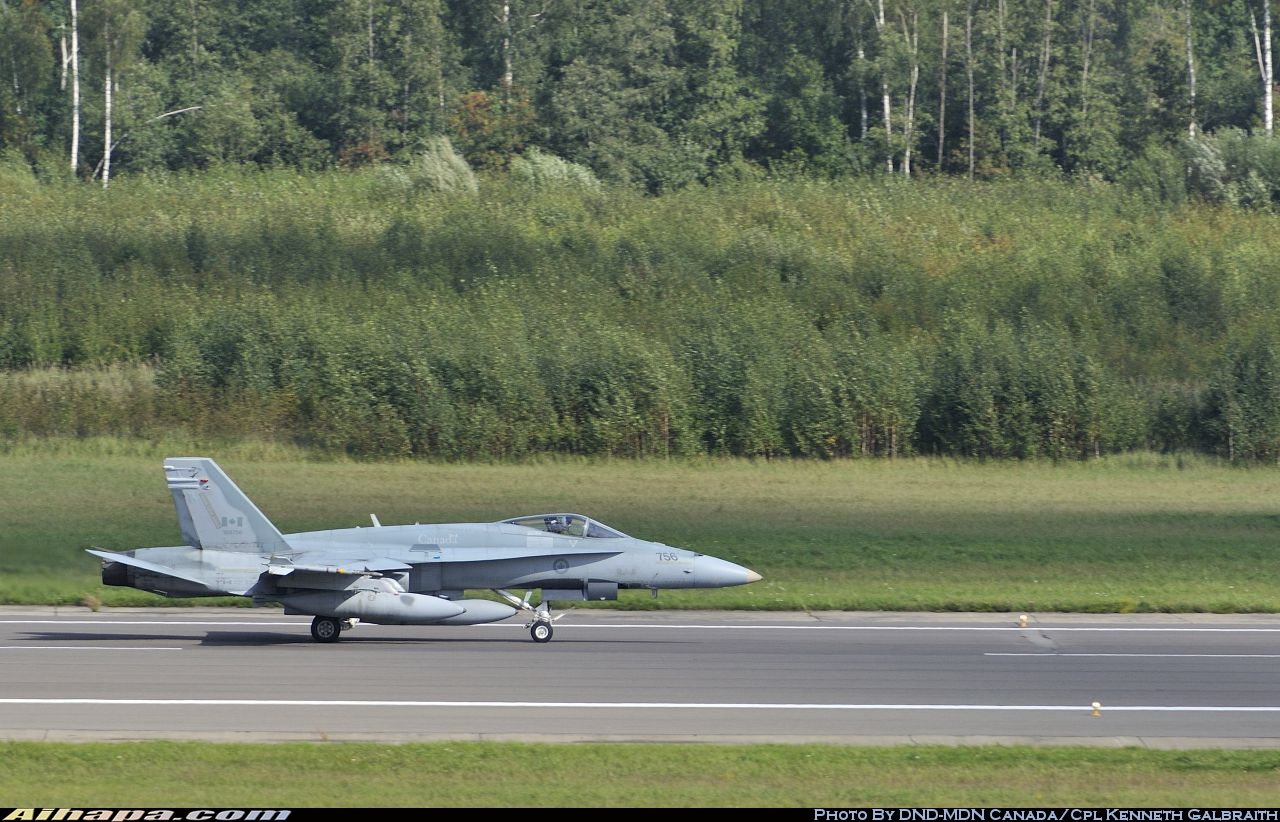 麦克唐纳-道格拉斯 CF-188A&ldquo;大黄蜂&rdquo;(CF-18A) \vert{} ID:12470