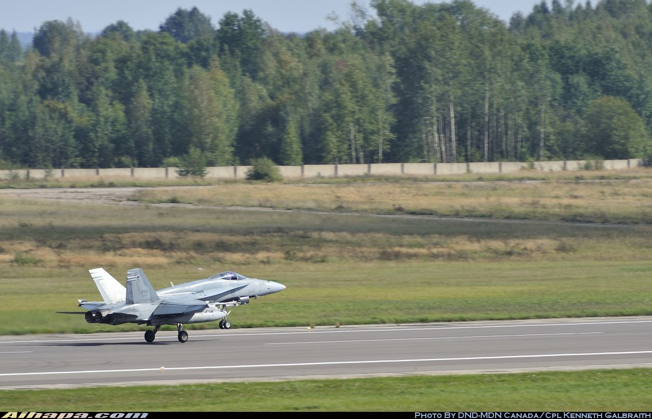 麦克唐纳-道格拉斯 CF-188A&ldquo;大黄蜂&rdquo;(CF-18A) \vert{} ID:12468