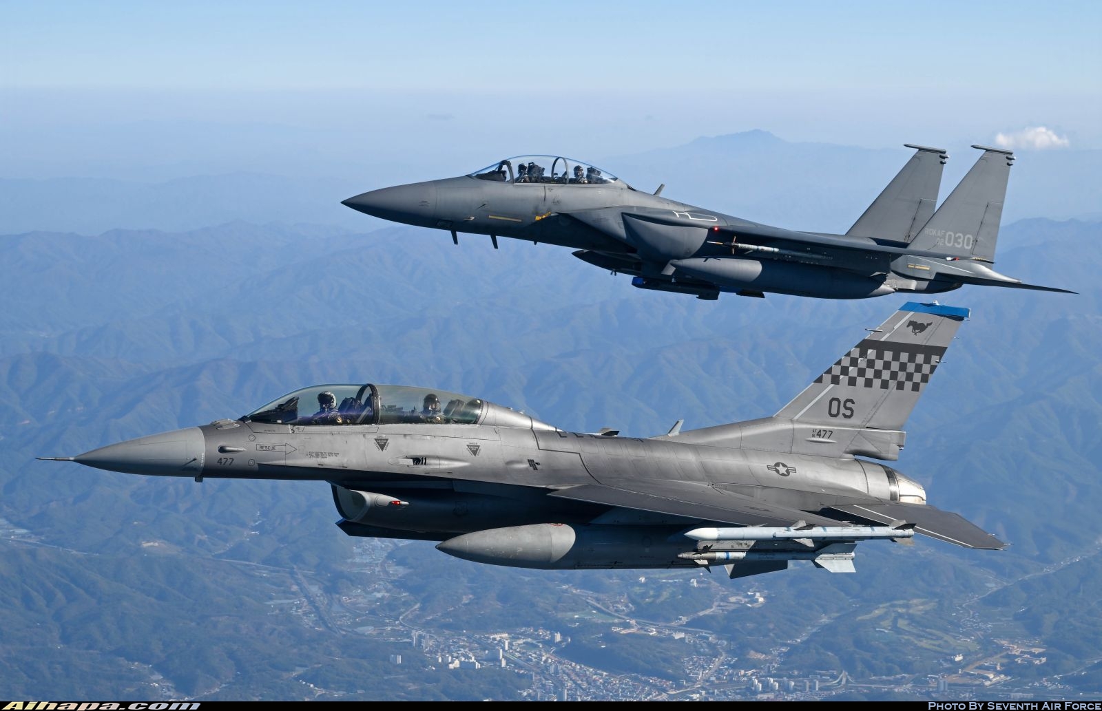 洛克希德-马丁 F-16DM&ldquo;战隼&rdquo; \vert{} ID:36942