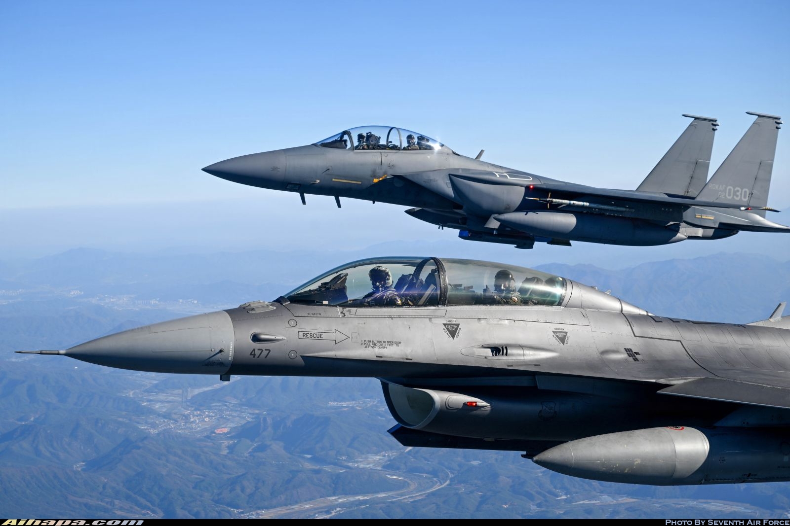 洛克希德-马丁 F-16DM&ldquo;战隼&rdquo; \vert{} ID:36944
